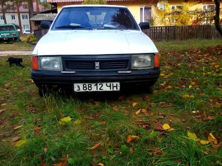 Белый Москвич / АЗЛК 2141, объемом двигателя 1.6 л и пробегом 180 тыс. км за 350 $, фото 1 на Automoto.ua