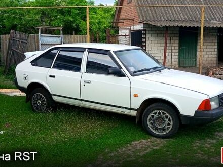Москвич / АЗЛК 2141 1992 у Лубнах на Automoto.ua Білий Москвич / АЗЛК 2141, об'ємом двигуна 1.5 л та пробігом 0 тис. км за 500 $, фото 1 на Automoto.ua