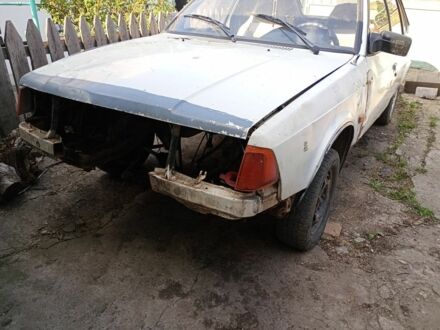 Москвич / АЗЛК 2141 1994 в Запорожье на Automoto.ua Белый Москвич / АЗЛК 2141, объемом двигателя 1.6 л и пробегом 249 тыс. км за 169 $, фото 1 на Automoto.ua
