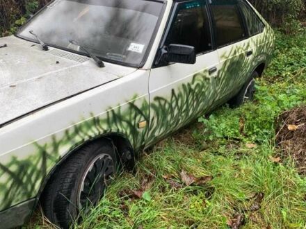 Москвич / АЗЛК 2141 1998 в Каневе на Automoto.ua Белый Москвич / АЗЛК 2141, объемом двигателя 0 л и пробегом 900 тыс. км за 480 $, фото 1 на Automoto.ua