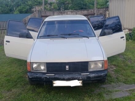 Москвич / АЗЛК 2141 1998 у Мене на Automoto.ua Білий Москвич / АЗЛК 2141, об'ємом двигуна 1.7 л та пробігом 10 тис. км за 1100 $, фото 1 на Automoto.ua