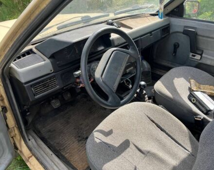 Бежевий Москвич / АЗЛК 2141, об'ємом двигуна 1.5 л та пробігом 83 тис. км за 350 $, фото 3 на Automoto.ua