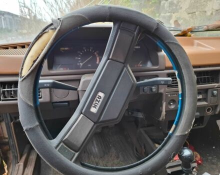 Бежевый Москвич / АЗЛК 2141, объемом двигателя 1.5 л и пробегом 400 тыс. км за 143 $, фото 4 на Automoto.ua