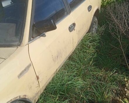 Москвич / АЗЛК 2141 1993 в Буче на Automoto.ua Бежевый Москвич / АЗЛК 2141, объемом двигателя 1.5 л и пробегом 300 тыс. км за 361 $, фото 1 на Automoto.ua