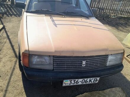 Москвич / АЗЛК 2141 1988 в Обухове на Automoto.ua Бежевый Москвич / АЗЛК 2141, объемом двигателя 1.6 л и пробегом 114 тыс. км за 700 $, фото 1 на Automoto.ua