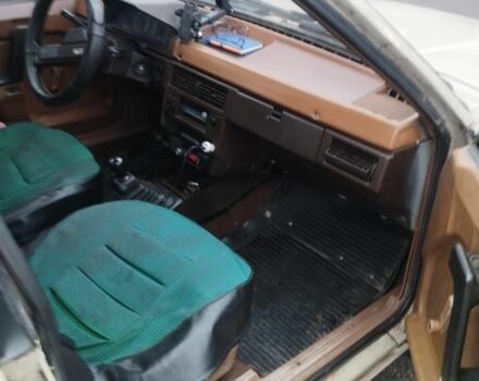 Коричневый Москвич / АЗЛК 2141, объемом двигателя 1 л и пробегом 150 тыс. км за 756 $, фото 6 на Automoto.ua