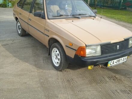 Москвич / АЗЛК 2141 1989 у Монастырище на Automoto.ua Коричневий Москвич / АЗЛК 2141, об'ємом двигуна 0 л та пробігом 10 тис. км за 25000 $, фото 1 на Automoto.ua