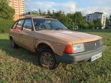Москвич / АЗЛК 2141 1989 у Купянске на Automoto.ua Коричневий Москвич / АЗЛК 2141, об'ємом двигуна 1.6 л та пробігом 110 тис. км за 500 $, фото 1 на Automoto.ua