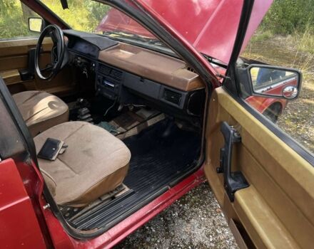 Красный Москвич / АЗЛК 2141, объемом двигателя 1.5 л и пробегом 141 тыс. км за 264 $, фото 6 на Automoto.ua