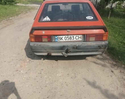 Красный Москвич / АЗЛК 2141, объемом двигателя 1.6 л и пробегом 350 тыс. км за 400 $, фото 2 на Automoto.ua
