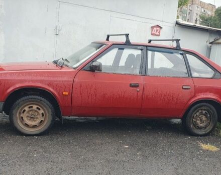 Красный Москвич / АЗЛК 2141, объемом двигателя 1.5 л и пробегом 345 тыс. км за 437 $, фото 1 на Automoto.ua
