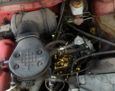 Красный Москвич / АЗЛК 2141, объемом двигателя 1.5 л и пробегом 179 тыс. км за 1000 $, фото 6 на Automoto.ua