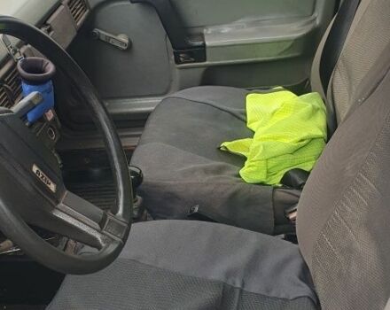 Красный Москвич / АЗЛК 2141, объемом двигателя 1.5 л и пробегом 345 тыс. км за 437 $, фото 6 на Automoto.ua