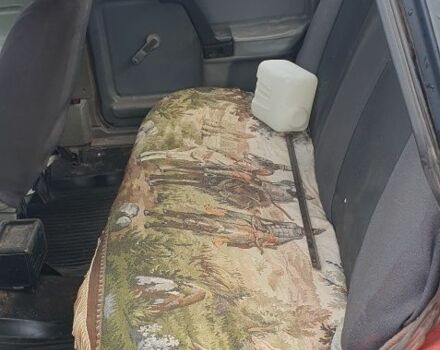 Красный Москвич / АЗЛК 2141, объемом двигателя 1.5 л и пробегом 345 тыс. км за 437 $, фото 7 на Automoto.ua