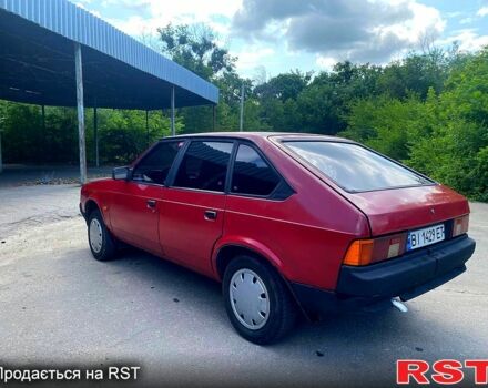 Красный Москвич / АЗЛК 2141, объемом двигателя 1.5 л и пробегом 150 тыс. км за 1100 $, фото 3 на Automoto.ua