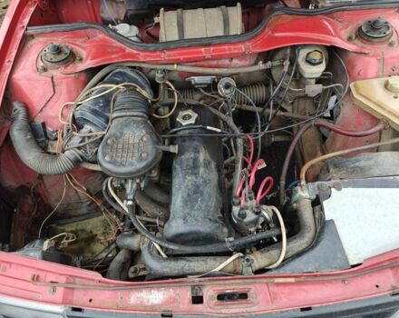 Красный Москвич / АЗЛК 2141, объемом двигателя 0 л и пробегом 200 тыс. км за 500 $, фото 1 на Automoto.ua