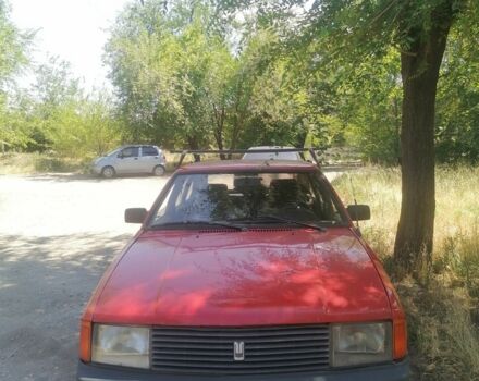 Красный Москвич / АЗЛК 2141, объемом двигателя 1 л и пробегом 200 тыс. км за 600 $, фото 1 на Automoto.ua