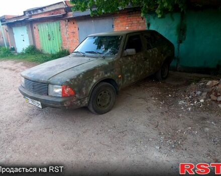 Красный Москвич / АЗЛК 2141, объемом двигателя 1.5 л и пробегом 280 тыс. км за 450 $, фото 2 на Automoto.ua