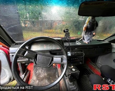 Червоний Москвич / АЗЛК 2141, об'ємом двигуна 1.7 л та пробігом 300 тис. км за 510 $, фото 7 на Automoto.ua