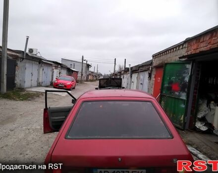 Красный Москвич / АЗЛК 2141, объемом двигателя 1.5 л и пробегом 50 тыс. км за 599 $, фото 2 на Automoto.ua