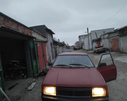 Красный Москвич / АЗЛК 2141, объемом двигателя 1.5 л и пробегом 50 тыс. км за 599 $, фото 3 на Automoto.ua