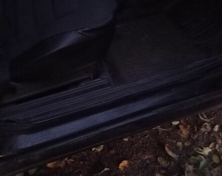 Москвич / АЗЛК 2141 1990 в Кривом Роге на Automoto.ua Красный Москвич / АЗЛК 2141, объемом двигателя 2 л и пробегом 200 тыс. км за 597 $, фото 3 на Automoto.ua