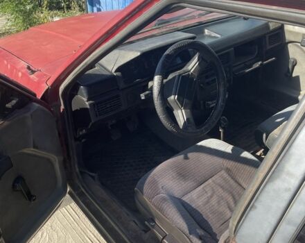 Красный Москвич / АЗЛК 2141, объемом двигателя 1.5 л и пробегом 111 тыс. км за 477 $, фото 4 на Automoto.ua