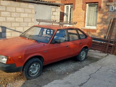 Красный Москвич / АЗЛК 2141, объемом двигателя 0 л и пробегом 100 тыс. км за 500 $, фото 1 на Automoto.ua