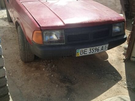 Москвич / АЗЛК 2141 1990 у Миколаєві на Automoto.ua Червоний Москвич / АЗЛК 2141, об'ємом двигуна 0 л та пробігом 25 тис. км за 725 $, фото 1 на Automoto.ua