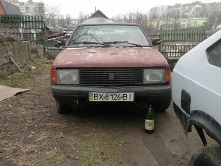 Москвич / АЗЛК 2141 1991 в Хмельницком на Automoto.ua Красный Москвич / АЗЛК 2141, объемом двигателя 1.5 л и пробегом 190 тыс. км за 194 $, фото 1 на Automoto.ua