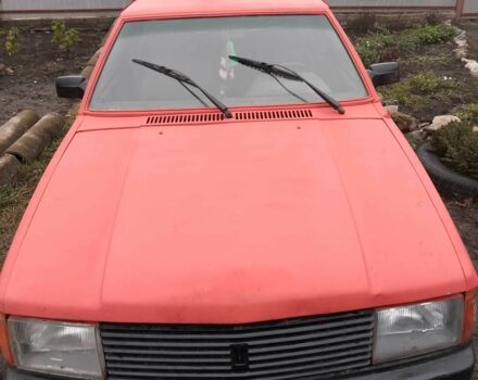 Красный Москвич / АЗЛК 2141, объемом двигателя 1.5 л и пробегом 260 тыс. км за 712 $, фото 1 на Automoto.ua