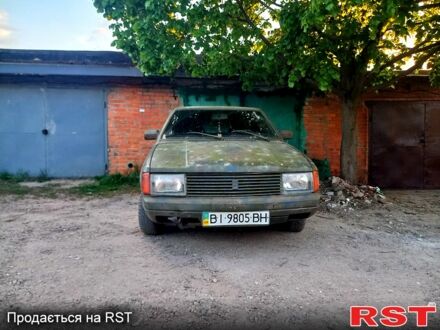 Москвич / АЗЛК 2141 1992 у Харкові на Automoto.ua Червоний Москвич / АЗЛК 2141, об'ємом двигуна 1.5 л та пробігом 280 тис. км за 450 $, фото 1 на Automoto.ua