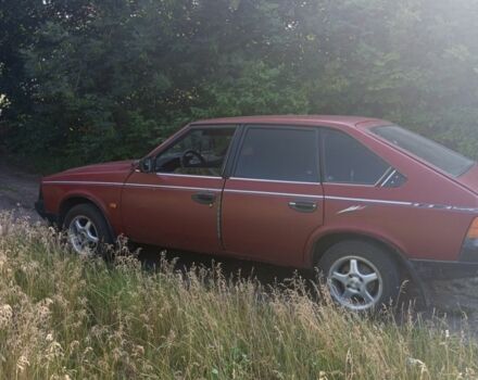 Москвич / АЗЛК 2141 1992 в Благовещенское (Ульяновка) на Automoto.ua Красный Москвич / АЗЛК 2141, объемом двигателя 1.5 л и пробегом 70 тыс. км за 952 $, фото 1 на Automoto.ua