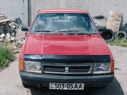 Москвич / АЗЛК 2141 1993 у Павлограде на Automoto.ua Червоний Москвич / АЗЛК 2141, об'ємом двигуна 0 л та пробігом 1000 тис. км за 600 $, фото 1 на Automoto.ua