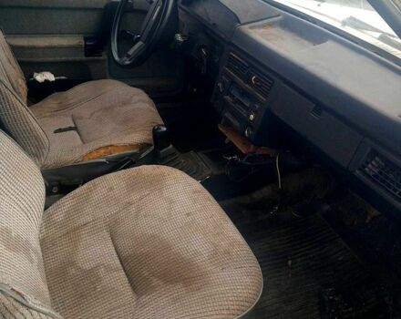 Москвич / АЗЛК 2141, объемом двигателя 1.5 л и пробегом 111 тыс. км за 280 $, фото 3 на Automoto.ua