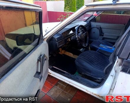 Москвич / АЗЛК 2141, объемом двигателя 1.5 л и пробегом 123 тыс. км за 450 $, фото 6 на Automoto.ua