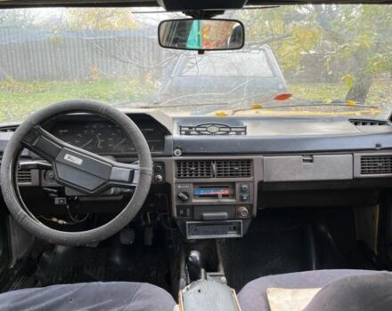 Желтый Москвич / АЗЛК 2141, объемом двигателя 1.7 л и пробегом 50 тыс. км за 357 $, фото 6 на Automoto.ua