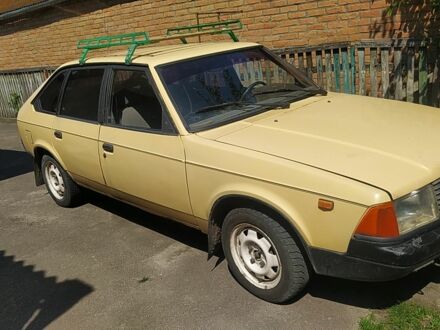 Москвич / АЗЛК 2141 1989 в Ружине на Automoto.ua Желтый Москвич / АЗЛК 2141, объемом двигателя 1.48 л и пробегом 125 тыс. км за 648 $, фото 1 на Automoto.ua