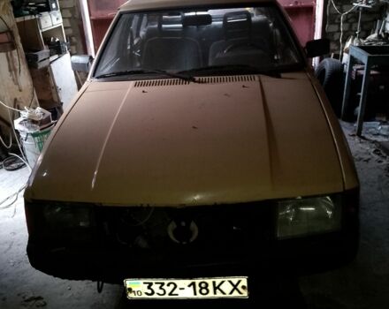 Москвич / АЗЛК 2141 1990 в Боярка на Automoto.ua Желтый Москвич / АЗЛК 2141, объемом двигателя 0 л и пробегом 200 тыс. км за 358 $, фото 1 на Automoto.ua