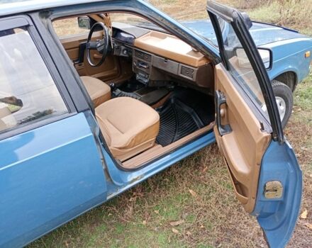 Серый Москвич / АЗЛК 2141, объемом двигателя 1.5 л и пробегом 160 тыс. км за 999 $, фото 7 на Automoto.ua