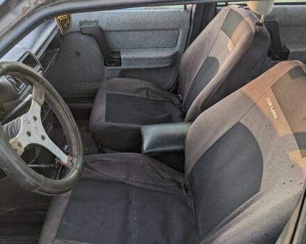 Москвич / АЗЛК 2141 1991 в Полтаве на Automoto.ua Серый Москвич / АЗЛК 2141, объемом двигателя 1.6 л и пробегом 300 тыс. км за 167 $, фото 4 на Automoto.ua