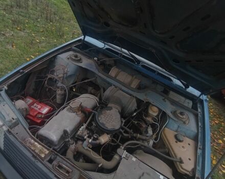 Москвич / АЗЛК 2141 1990 в Новомосковске на Automoto.ua Синий Москвич / АЗЛК 2141, объемом двигателя 1.7 л и пробегом 330 тыс. км за 429 $, фото 4 на Automoto.ua