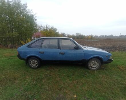 Москвич / АЗЛК 2141 1990 в Новомосковске на Automoto.ua Синий Москвич / АЗЛК 2141, объемом двигателя 1.7 л и пробегом 330 тыс. км за 429 $, фото 10 на Automoto.ua