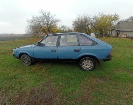 Москвич / АЗЛК 2141 1990 в Новомосковске на Automoto.ua Синий Москвич / АЗЛК 2141, объемом двигателя 1.7 л и пробегом 330 тыс. км за 429 $, фото 9 на Automoto.ua
