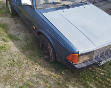 Синій Москвич / АЗЛК 2141, об'ємом двигуна 1.5 л та пробігом 150 тис. км за 700 $, фото 2 на Automoto.ua