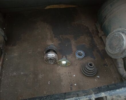 Москвич / АЗЛК 2141 1990 в Новомосковске на Automoto.ua Синий Москвич / АЗЛК 2141, объемом двигателя 1.7 л и пробегом 330 тыс. км за 429 $, фото 7 на Automoto.ua