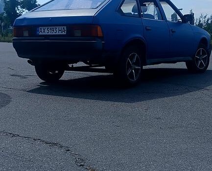 Синий Москвич / АЗЛК 2141, объемом двигателя 1.5 л и пробегом 158 тыс. км за 600 $, фото 2 на Automoto.ua