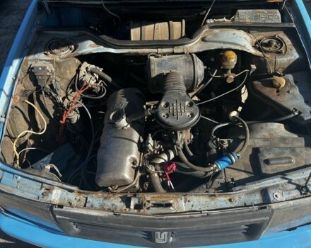 Синий Москвич / АЗЛК 2141, объемом двигателя 1.5 л и пробегом 200 тыс. км за 650 $, фото 6 на Automoto.ua