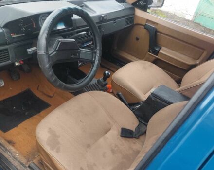 Синий Москвич / АЗЛК 2141, объемом двигателя 1.8 л и пробегом 70 тыс. км за 476 $, фото 7 на Automoto.ua