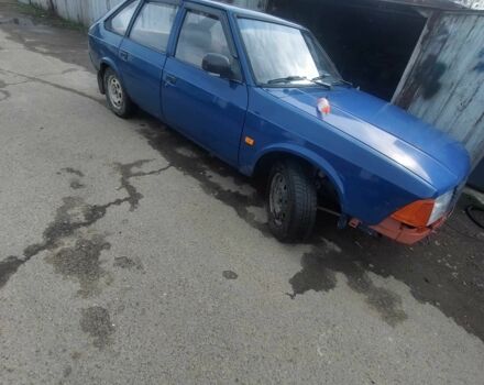 Синий Москвич / АЗЛК 2141, объемом двигателя 1.8 л и пробегом 70 тыс. км за 476 $, фото 3 на Automoto.ua